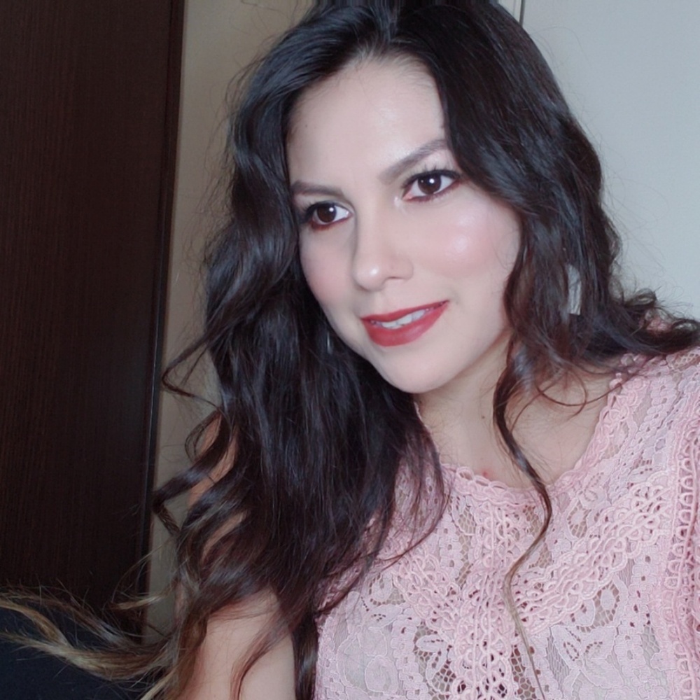 Meet your Posher, Mayra